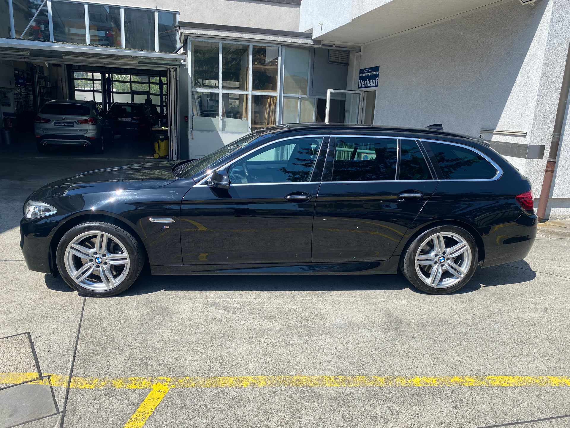 BMW 535i Touring xDrive Steptronic-image-8