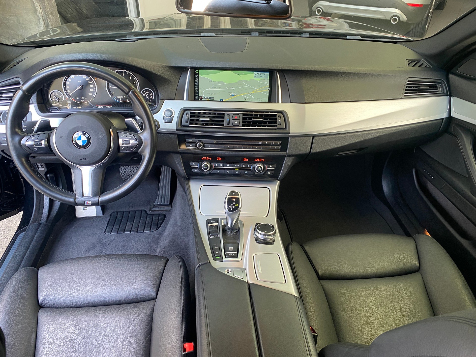 BMW 535i Touring xDrive Steptronic-image-14
