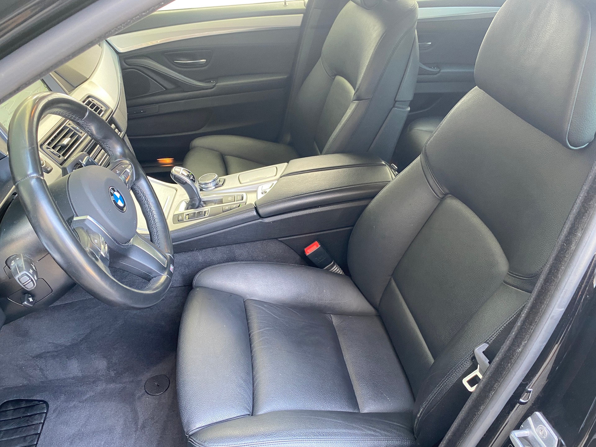 BMW 535i Touring xDrive Steptronic-image-22