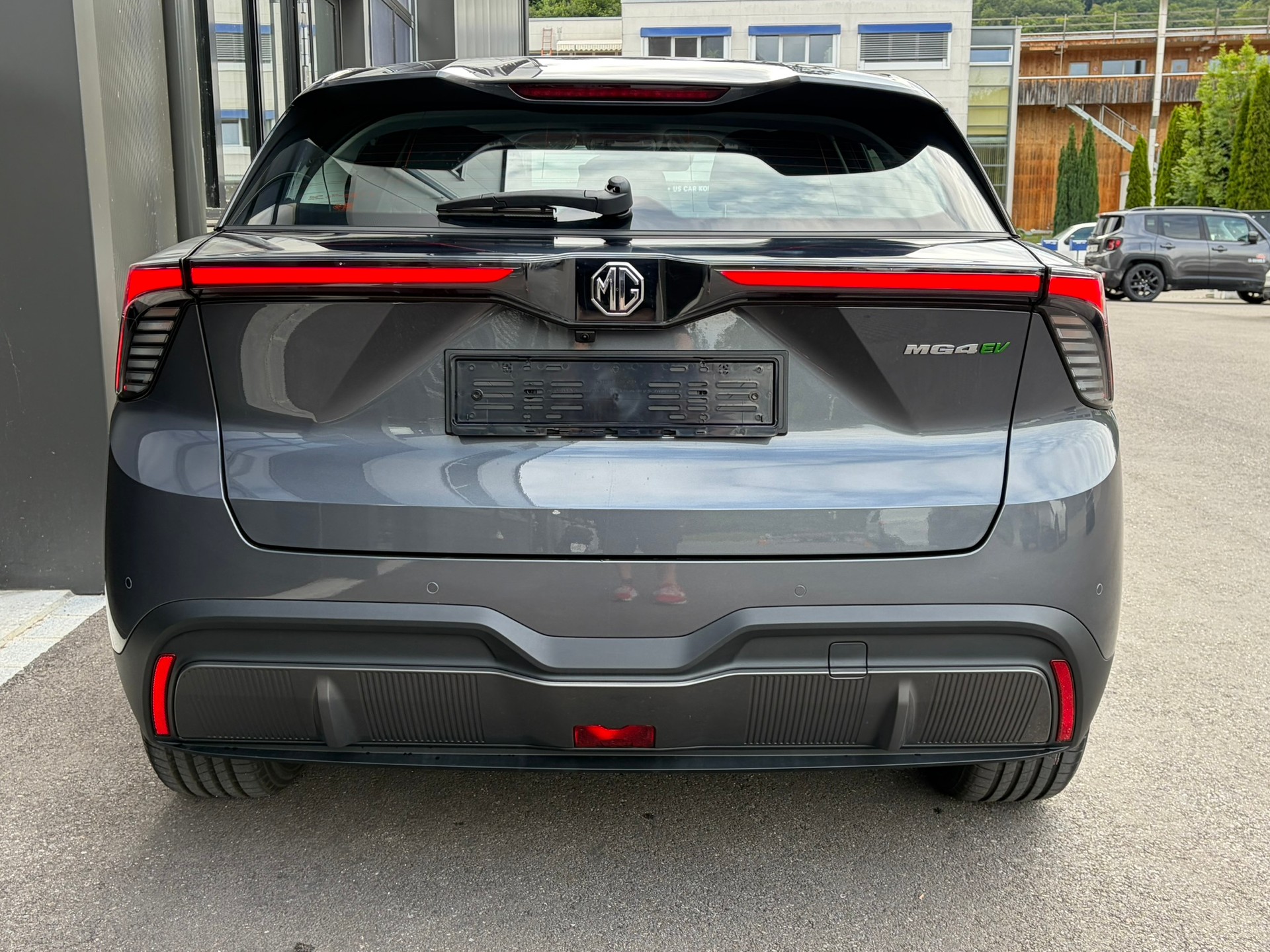 MG 4 EV 64kWh Premium-image-4