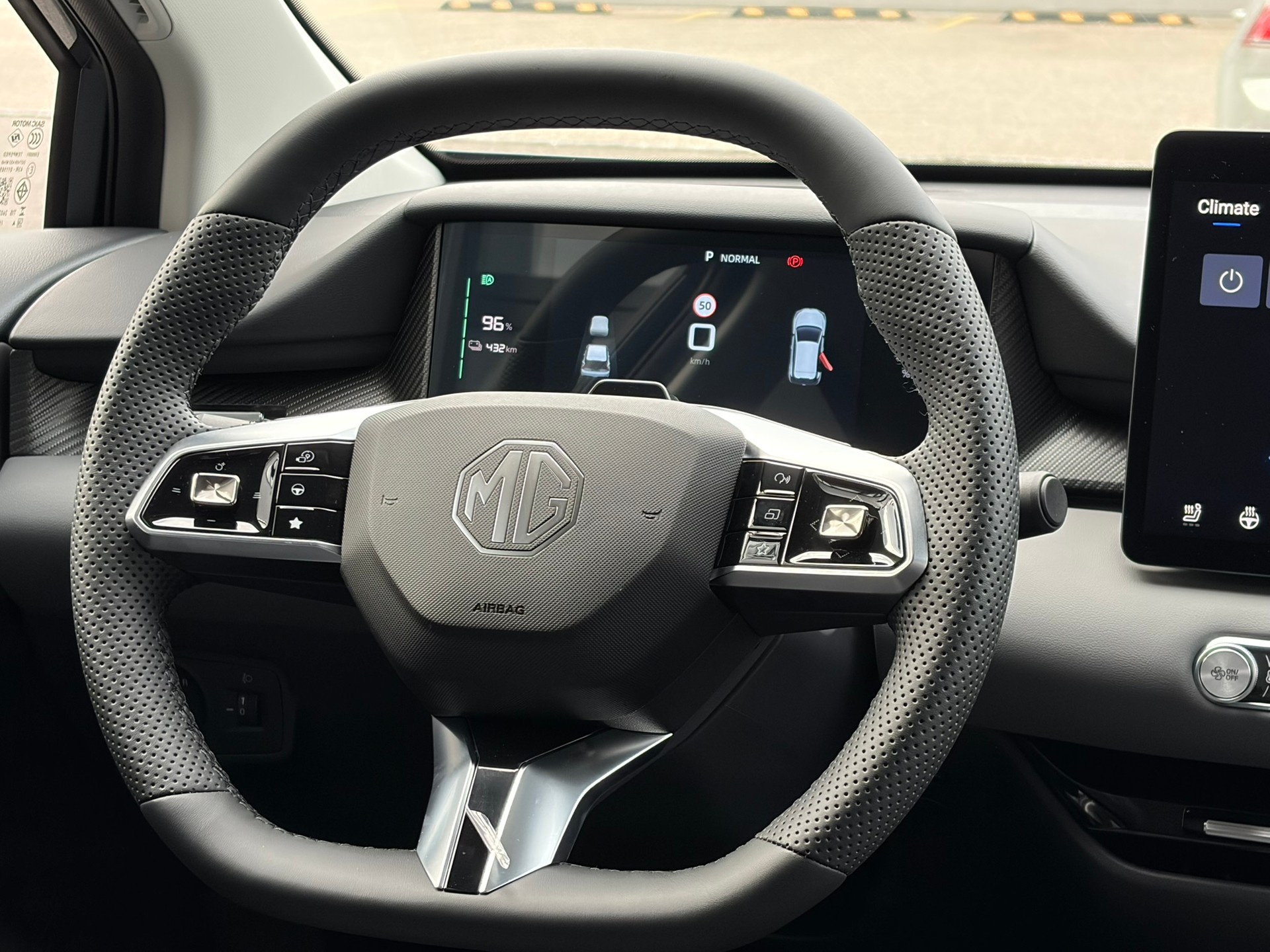 MG 4 EV 64kWh Premium-image-15