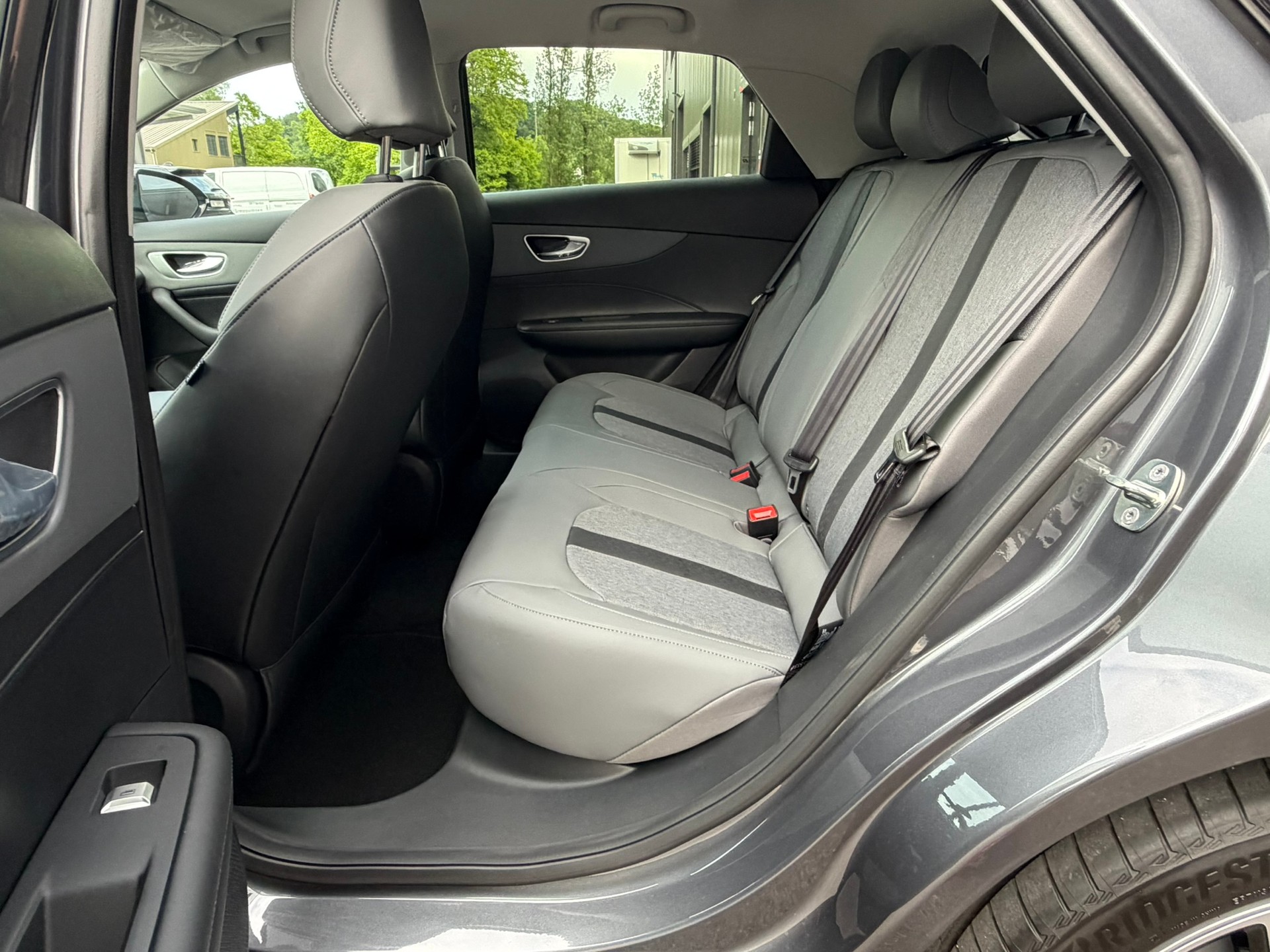 MG 4 EV 64kWh Premium-image-11