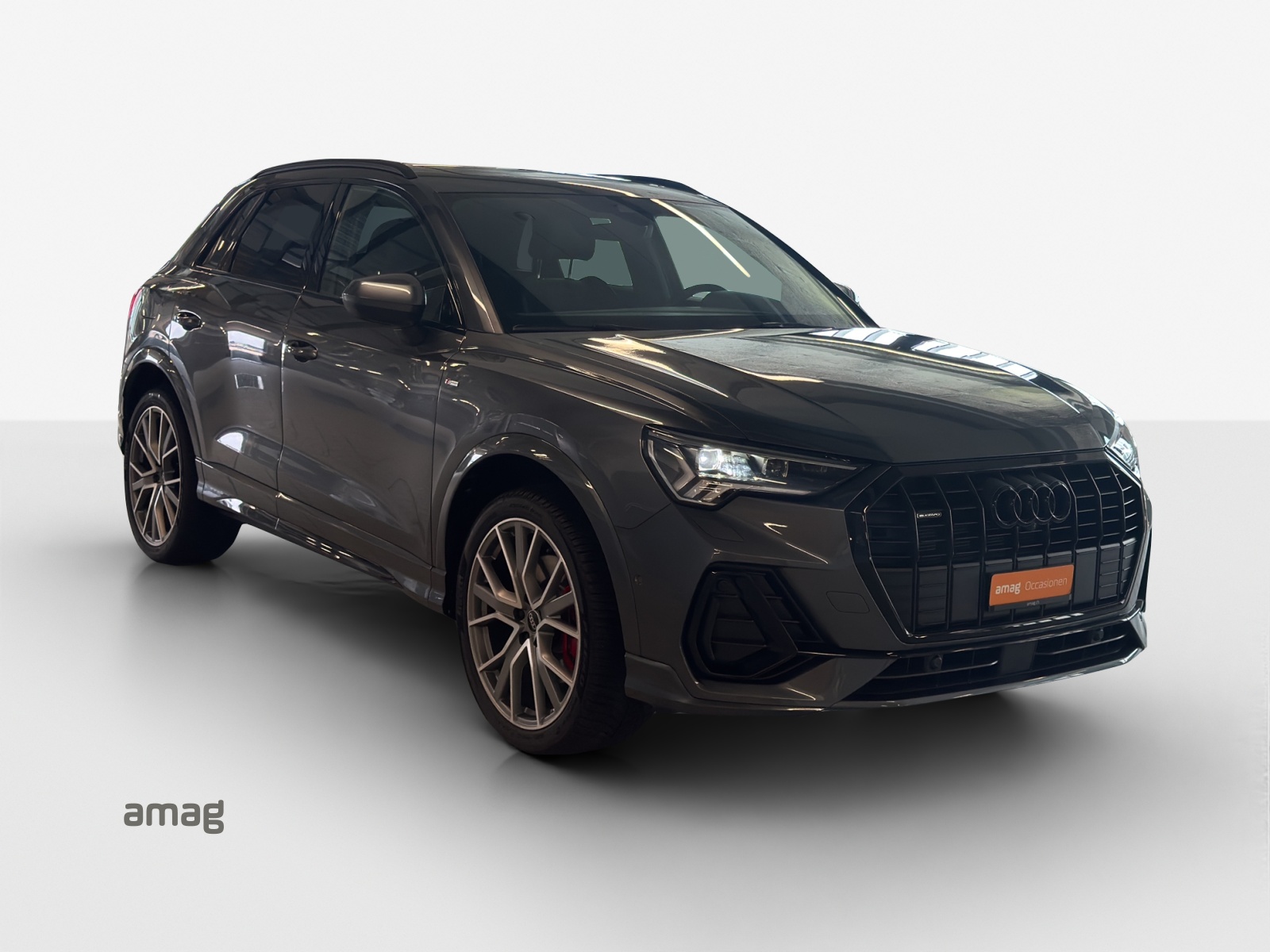 AUDI Q3 Sportback 40 TDI S line quattro S-tronic-image-5