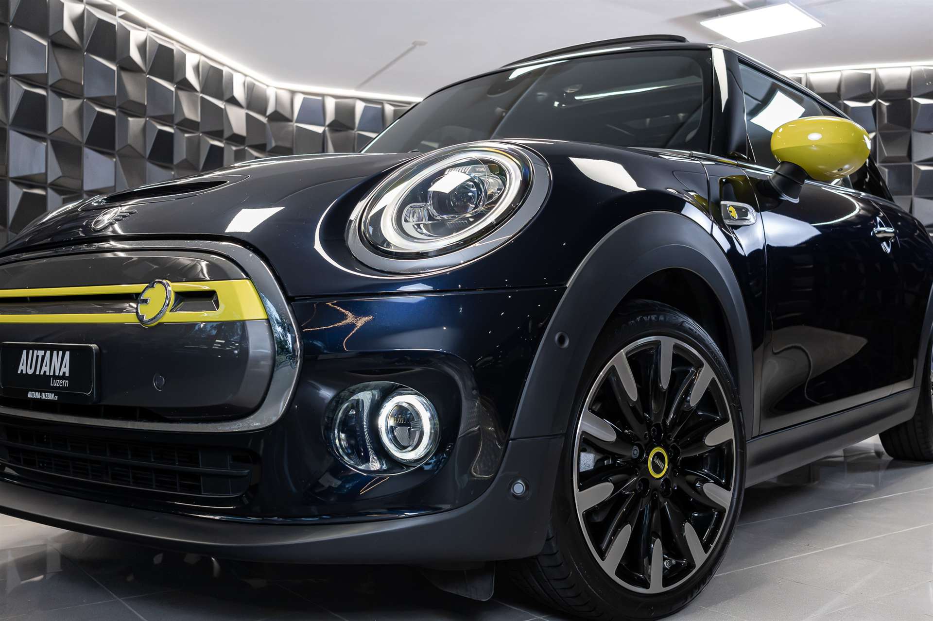 MINI Cooper SE-image-29