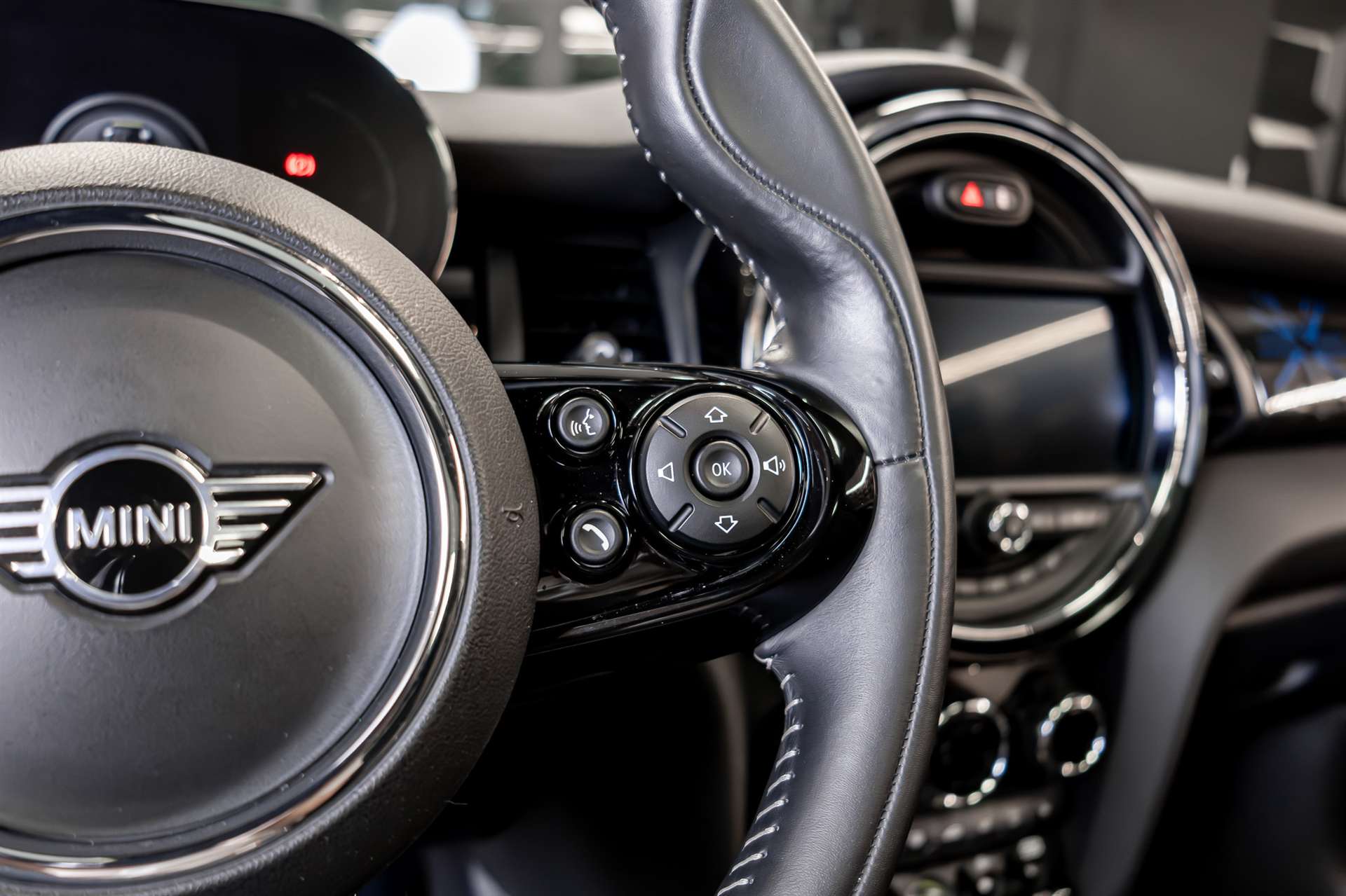 MINI Cooper SE-image-10