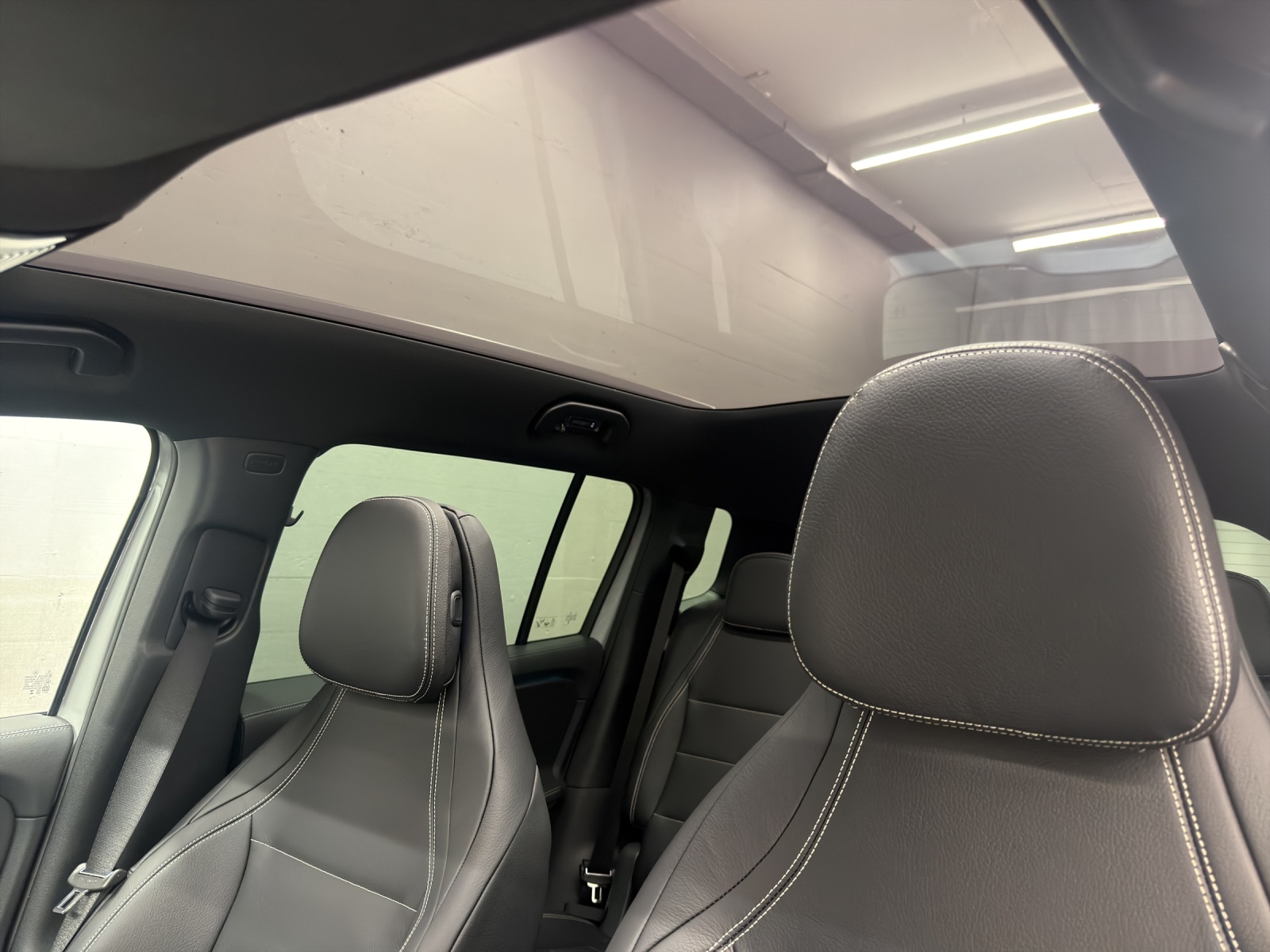MERCEDES-BENZ GLB 220 AMG Line 4Matic-image-13