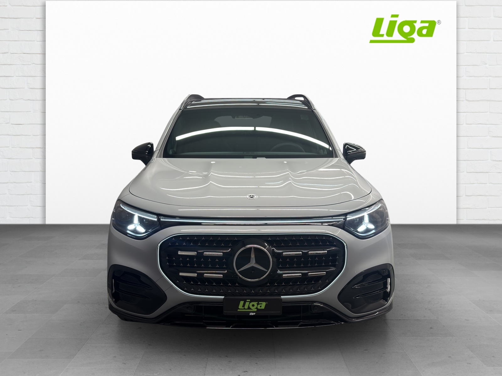 MERCEDES-BENZ GLB 220 AMG Line 4Matic-image-1