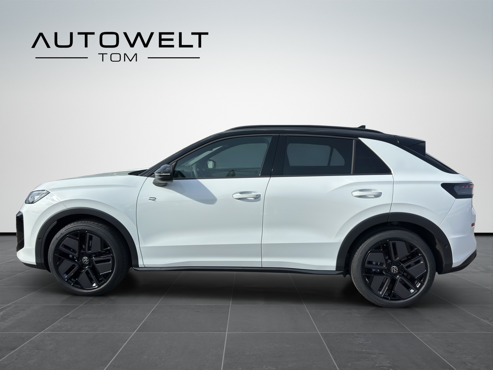 VW T-Roc 1.5 eTSI *NEUSTES MODELL*CH-Wagen* mHEV R-Line DSG-image-1