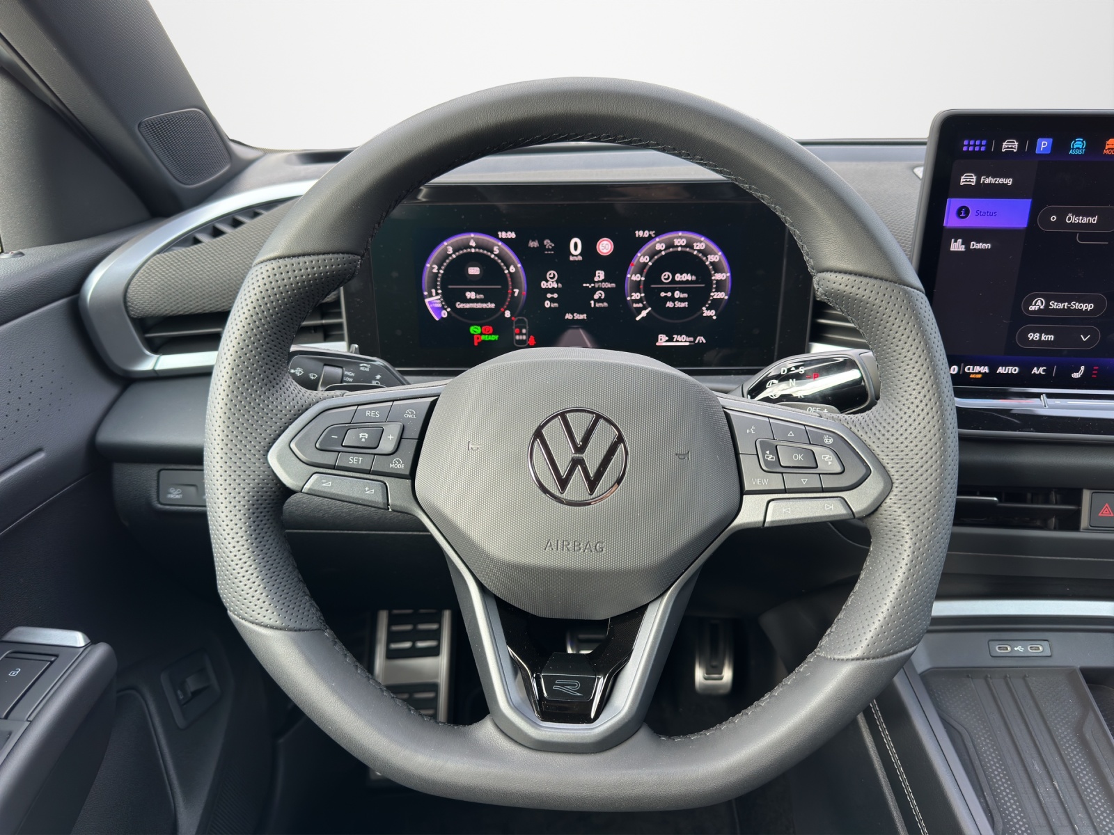 VW T-Roc 1.5 eTSI *NEUSTES MODELL*CH-Wagen* mHEV R-Line DSG-image-9