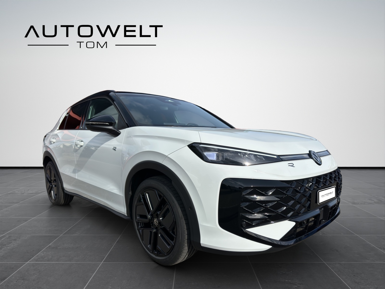 VW T-Roc 1.5 eTSI *NEUSTES MODELL*CH-Wagen* mHEV R-Line DSG-image-6