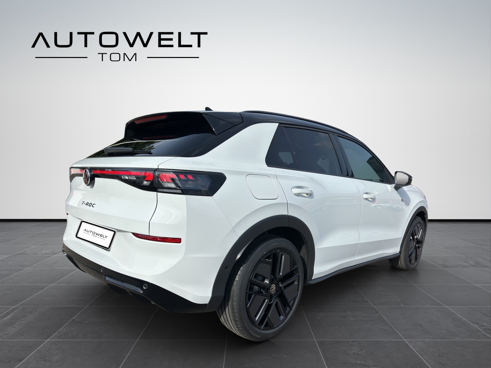 VW T-Roc 1.5 eTSI *NEUSTES MODELL*CH-Wagen* mHEV R-Line DSG-image-4