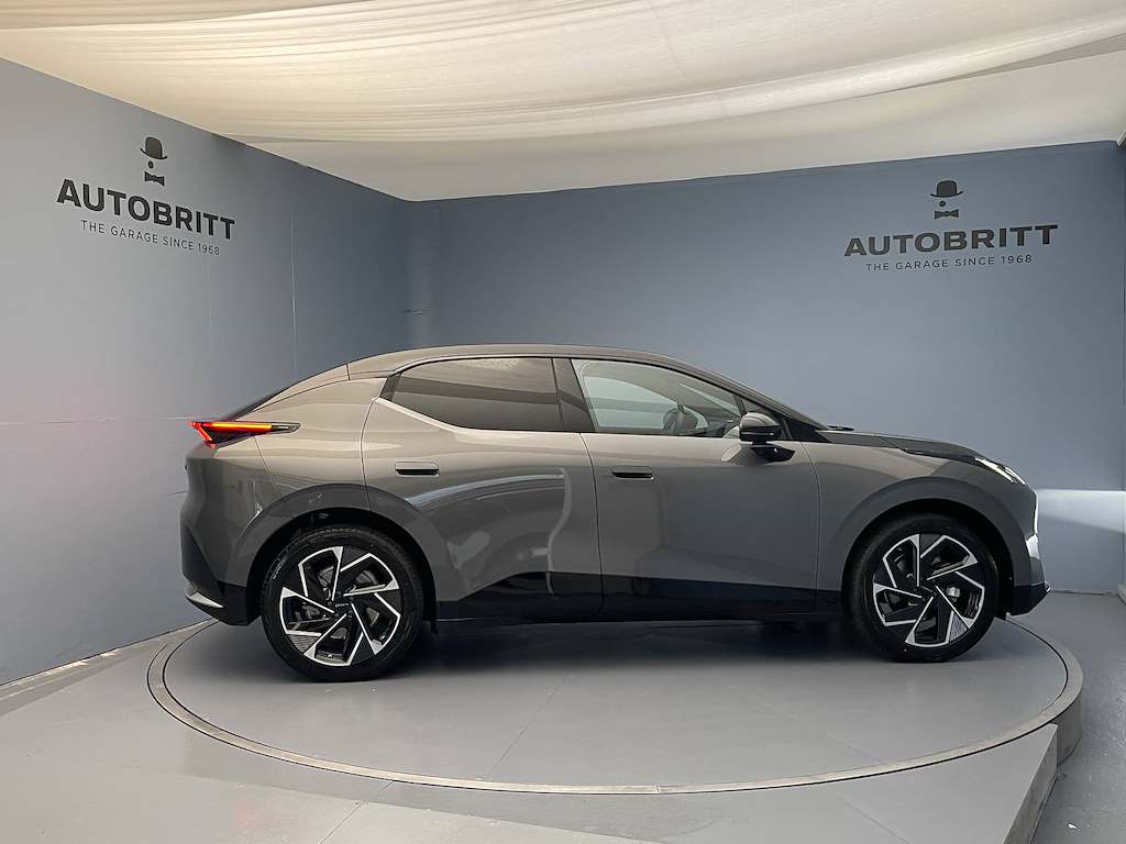 LYNK & CO 02 More-image-3