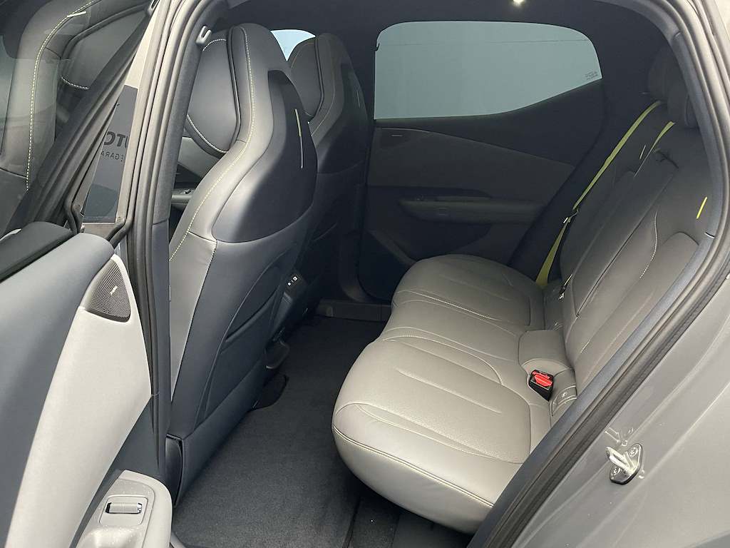 LYNK & CO 02 More-image-7