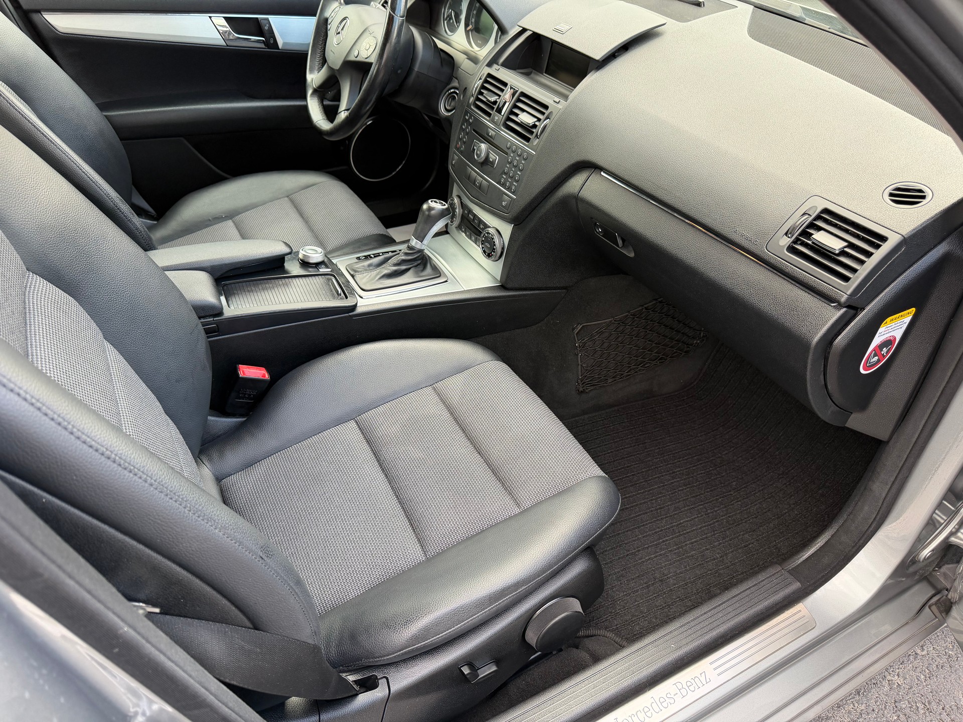 MERCEDES-BENZ C 200 Kompressor Avantgarde Automatic-image-13