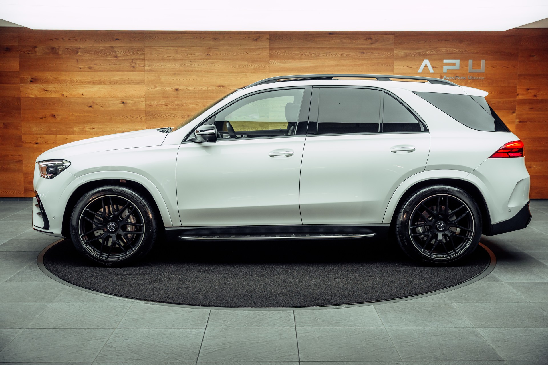MERCEDES-BENZ GLE 53 AMG 4Matic + 9G-Speedshift MY26-image-9
