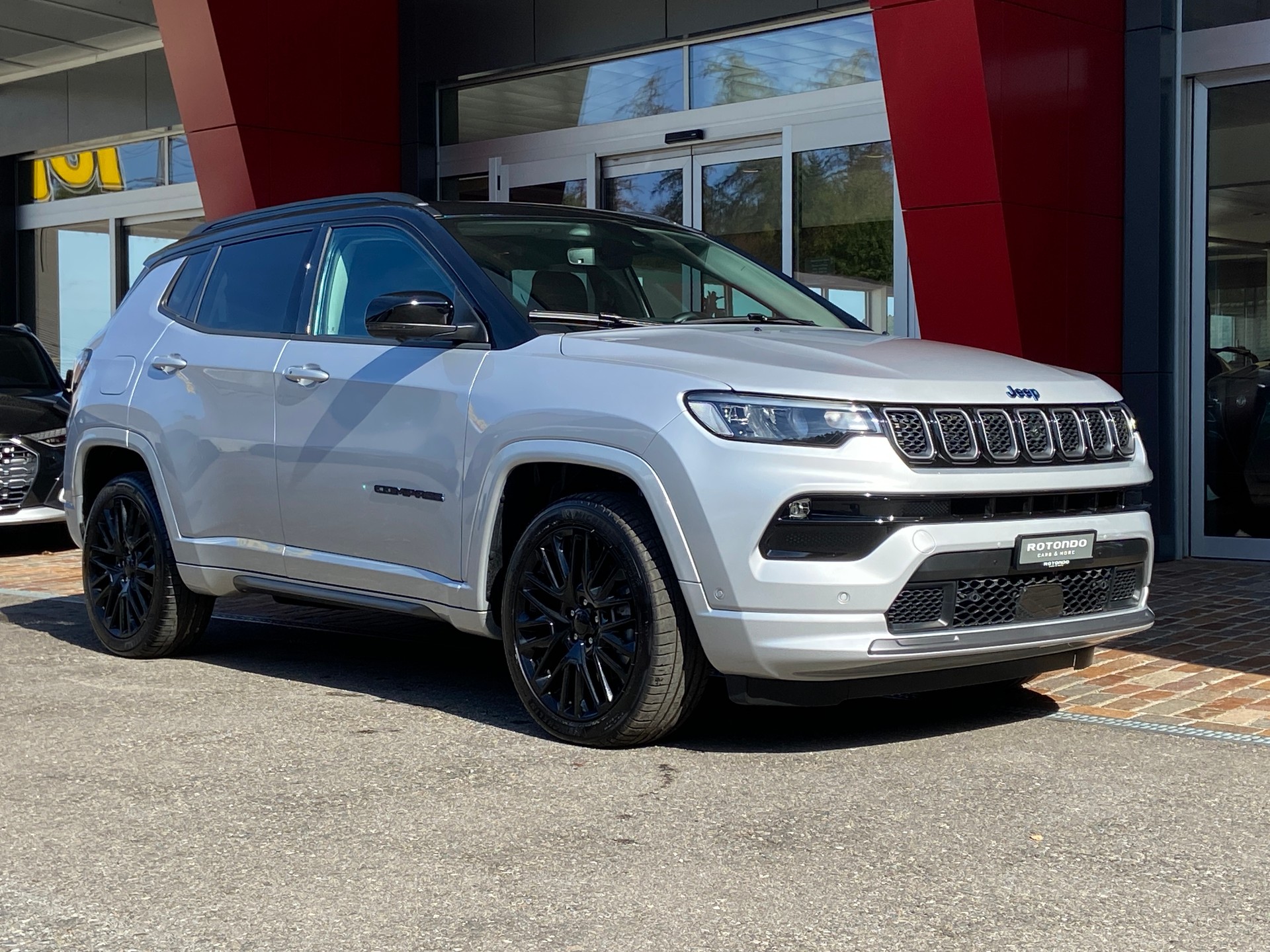 JEEP Compass 1.3 T PHEV S Sky AWD-image-16