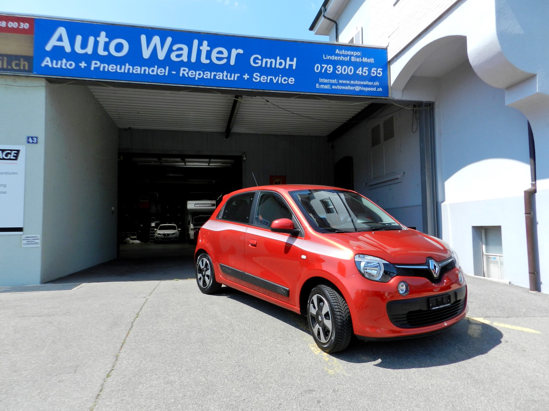 RENAULT Twingo 1.0 Zen-image-1