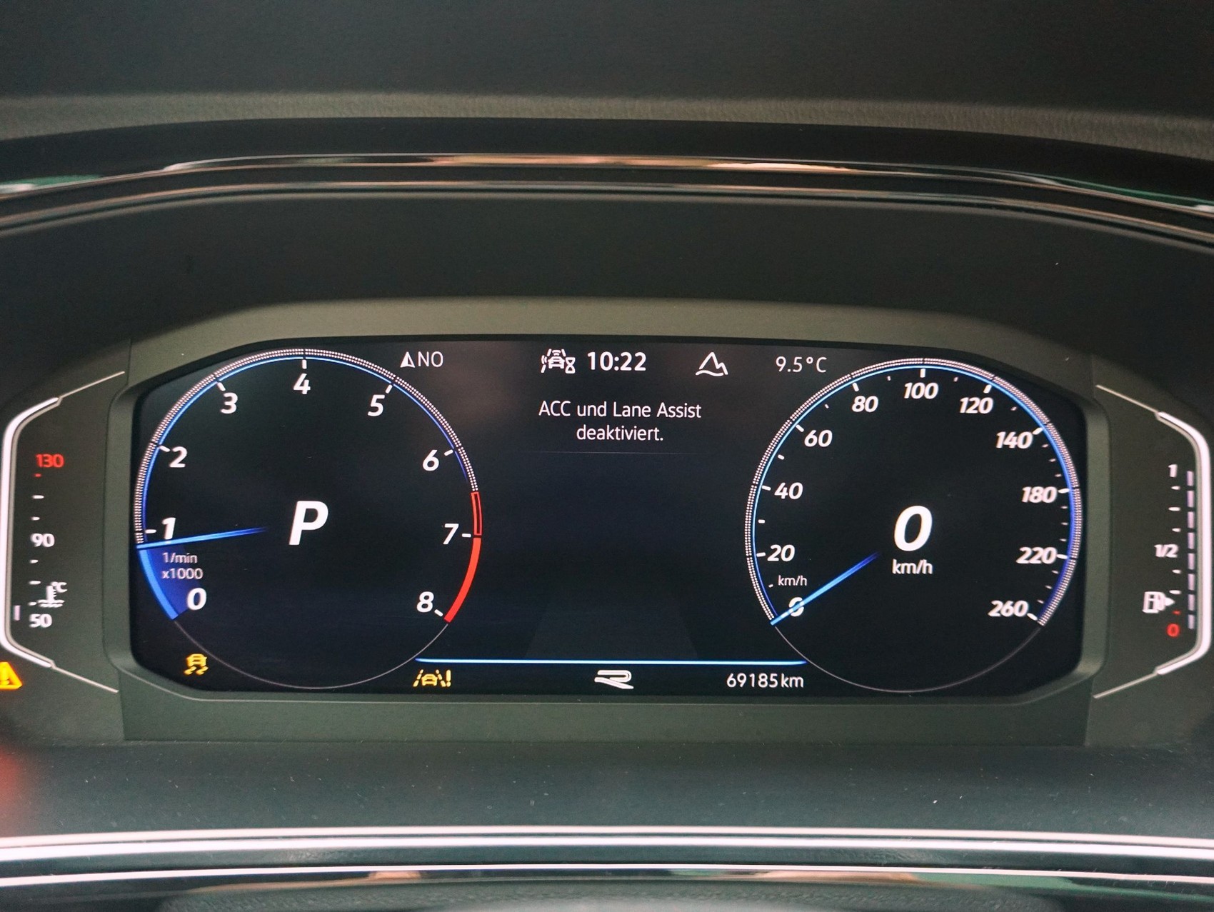 VW T-Roc 2.0 TSI DSG R-Line Black Style 4Motion-image-15