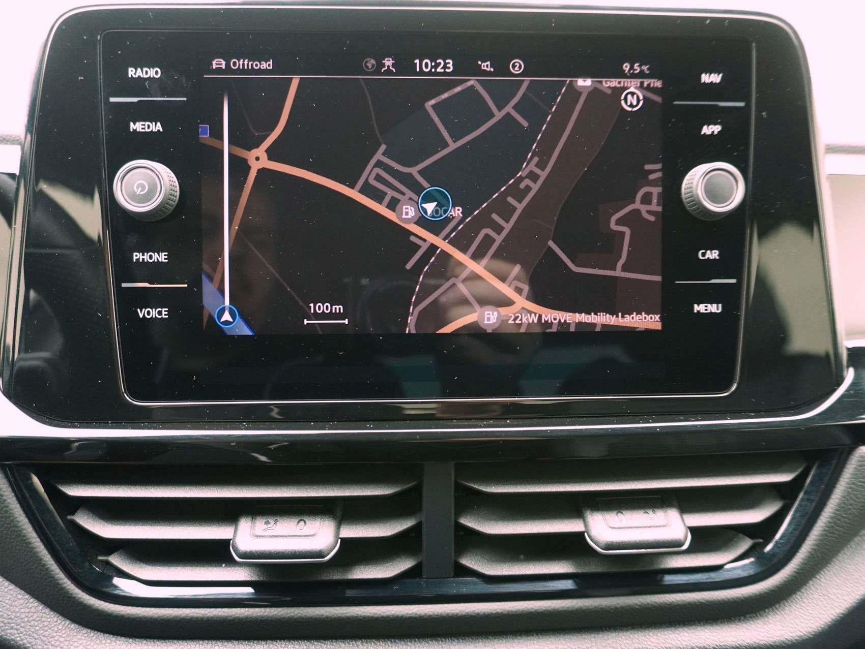 VW T-Roc 2.0 TSI DSG R-Line Black Style 4Motion-image-23
