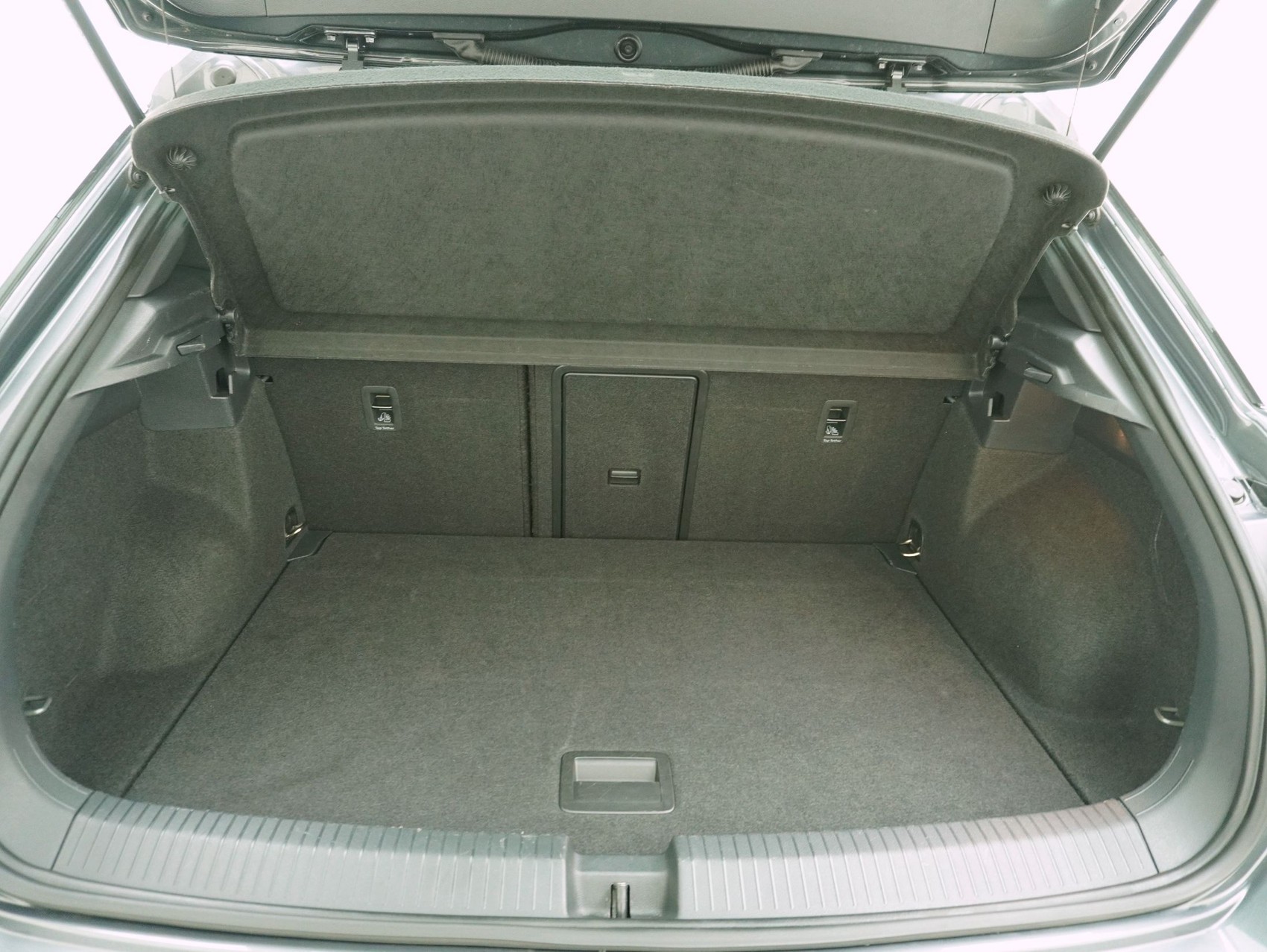 VW T-Roc 2.0 TSI DSG R-Line Black Style 4Motion-image-12