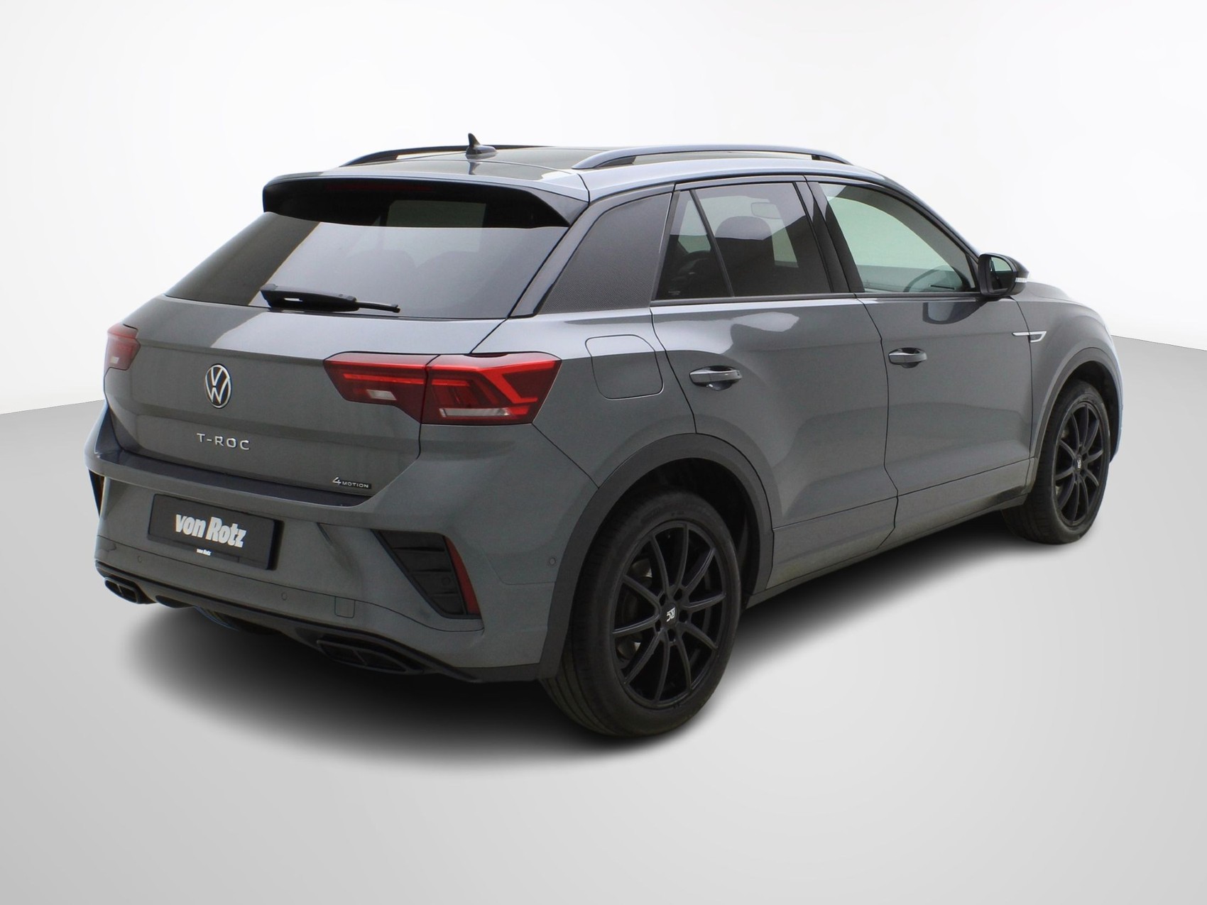 VW T-Roc 2.0 TSI DSG R-Line Black Style 4Motion-image-4