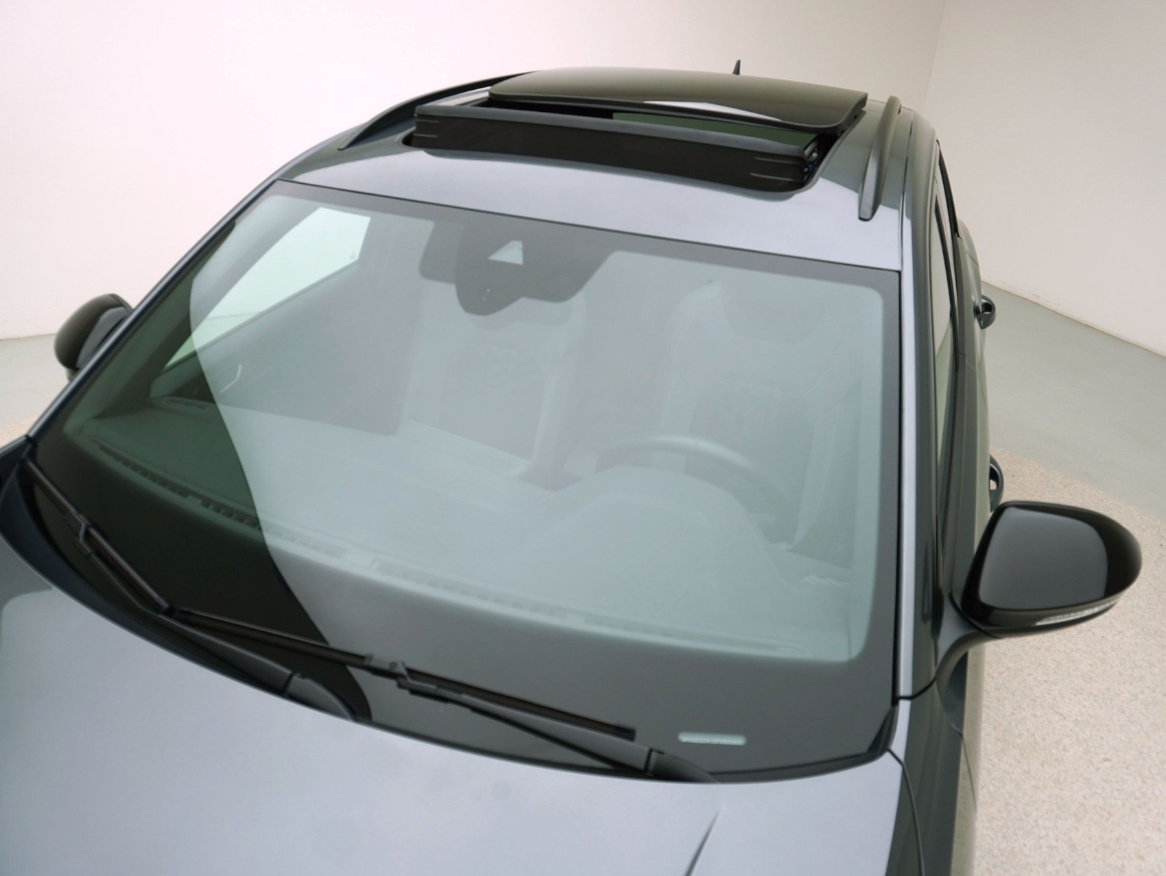 VW T-Roc 2.0 TSI DSG R-Line Black Style 4Motion-image-7