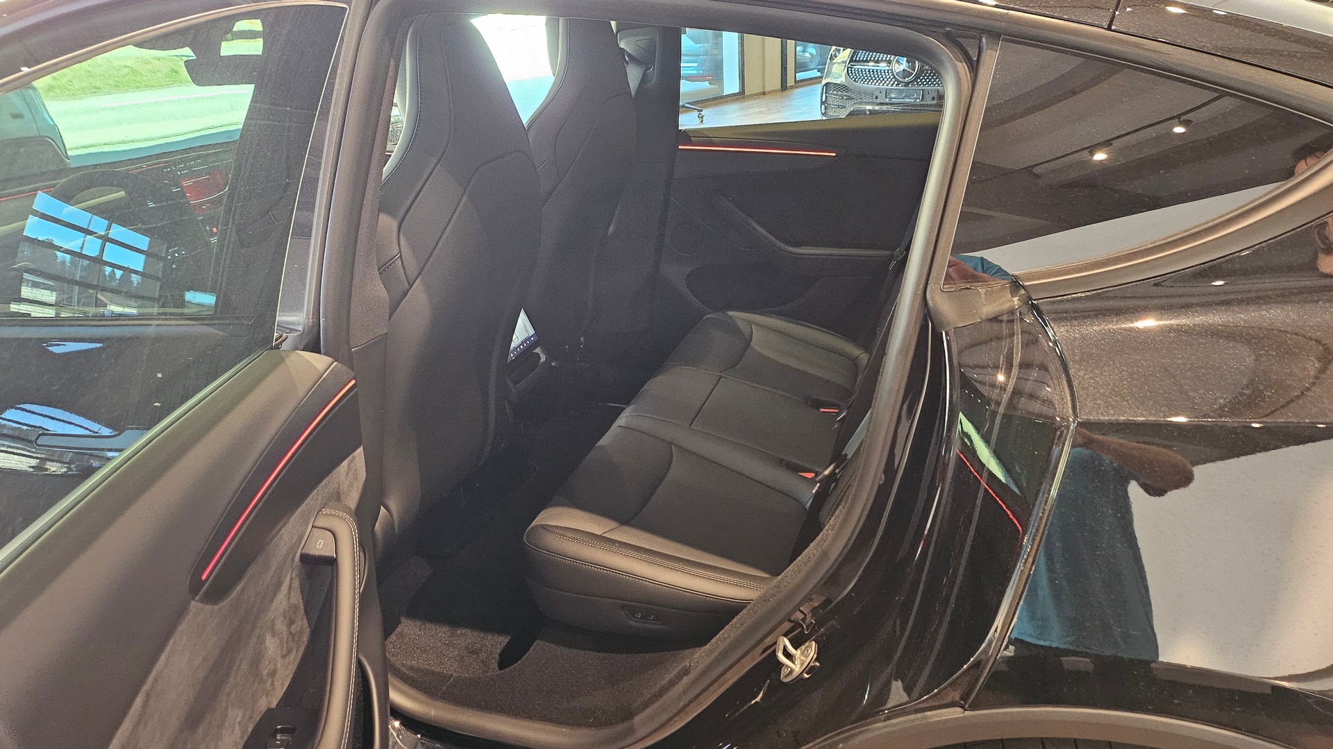 TESLA Model Y Performance AWD đ„AHKđ„-image-20