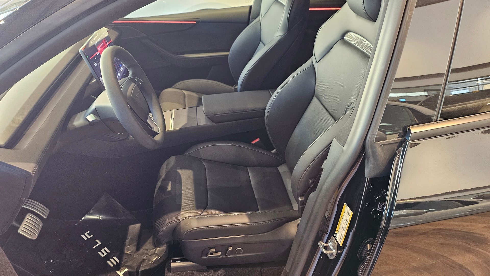 TESLA Model Y Performance AWD đ„AHKđ„-image-23
