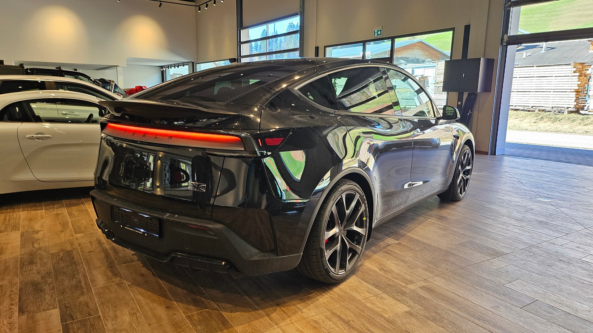 TESLA Model Y Performance AWD đ„AHKđ„-image-8