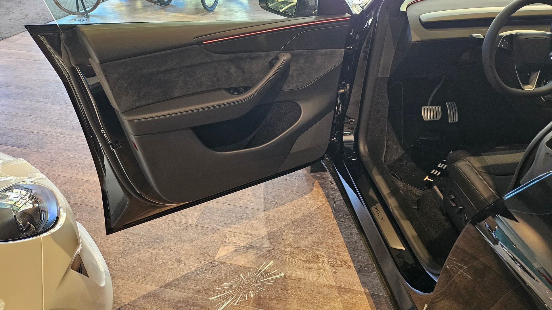 TESLA Model Y Performance AWD đ„AHKđ„-image-21
