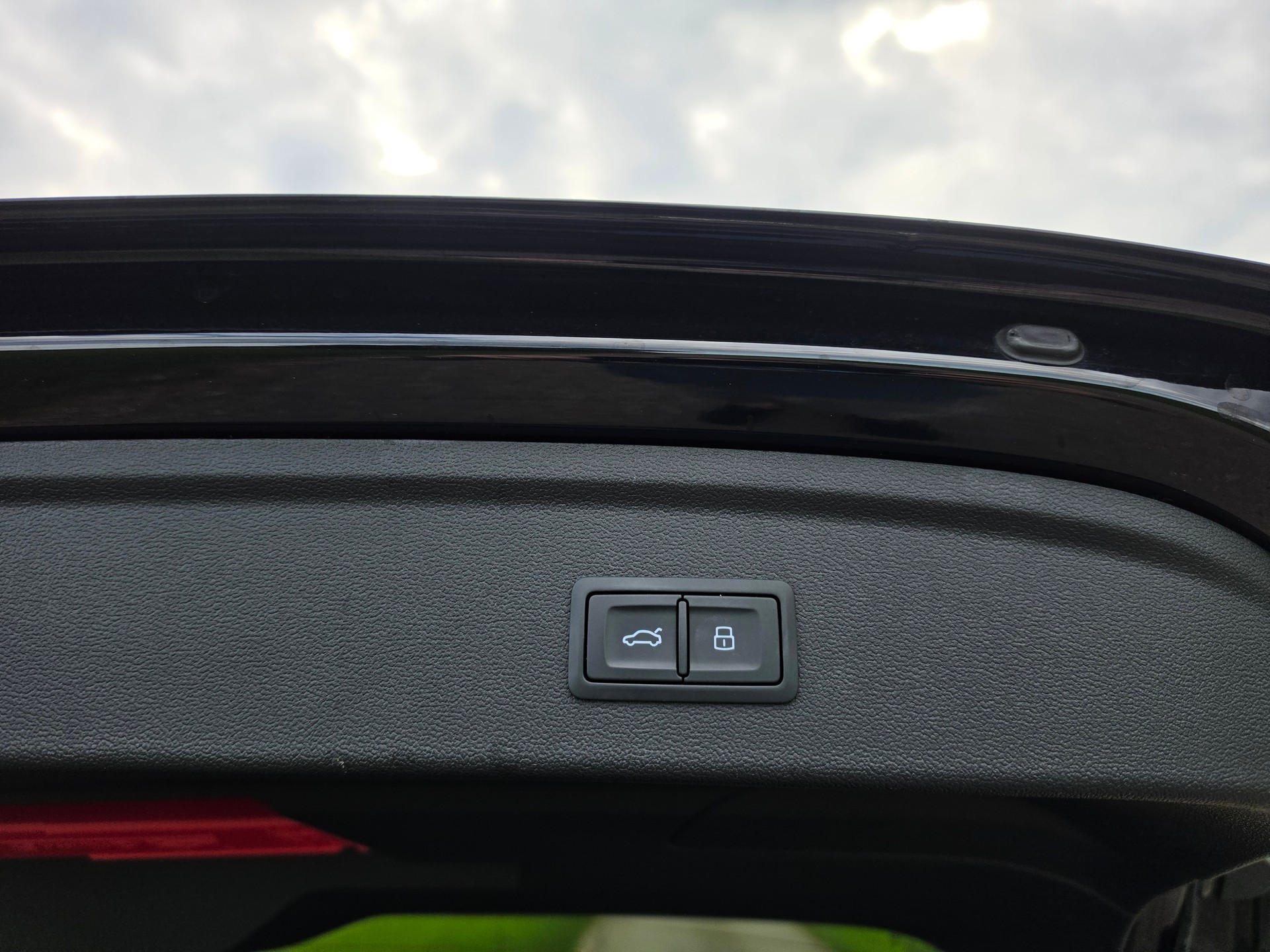 AUDI RS3 Sportback 2.5 TFSI quattro S-Tronic-image-7