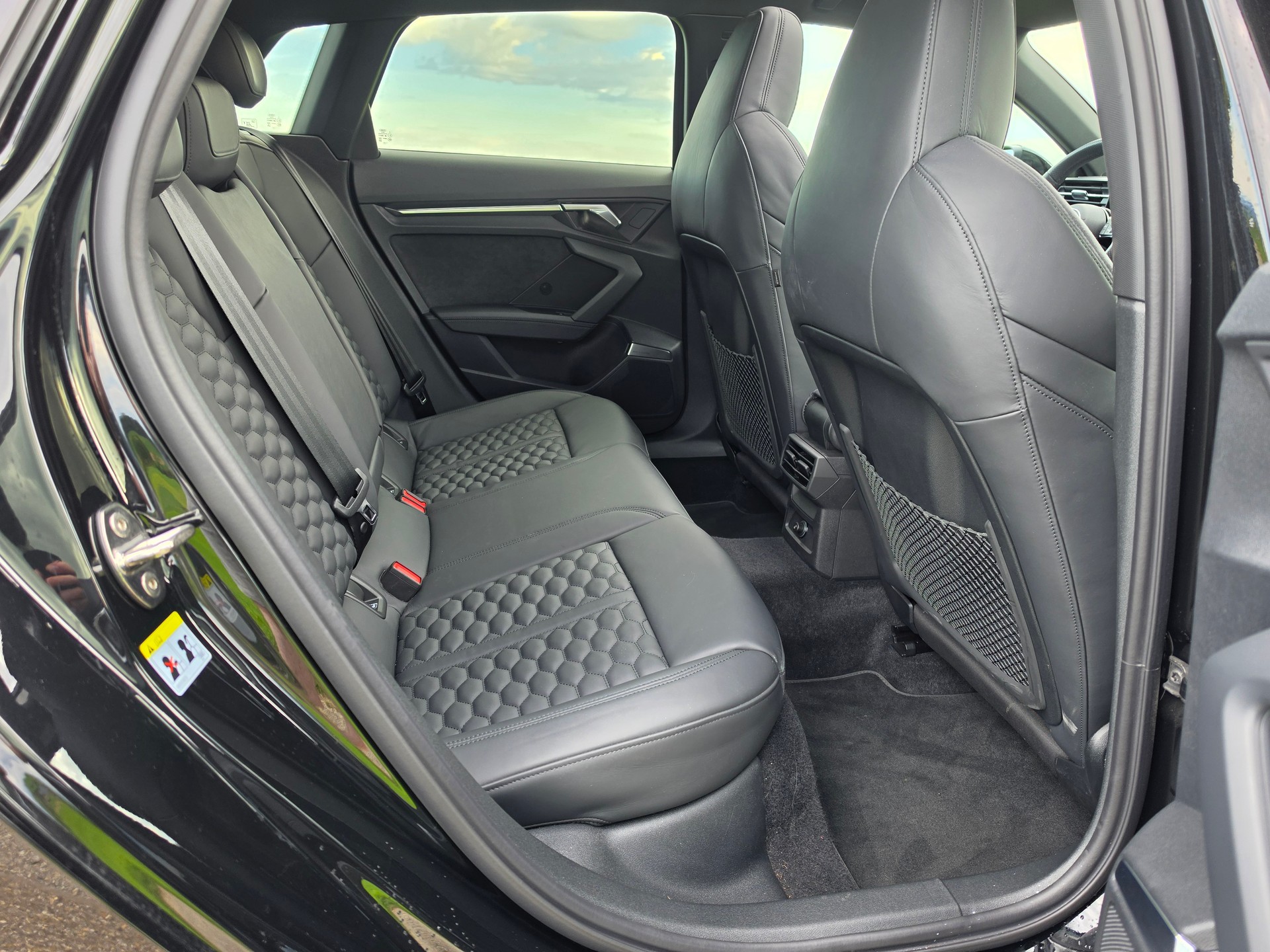AUDI RS3 Sportback 2.5 TFSI quattro S-Tronic-image-10