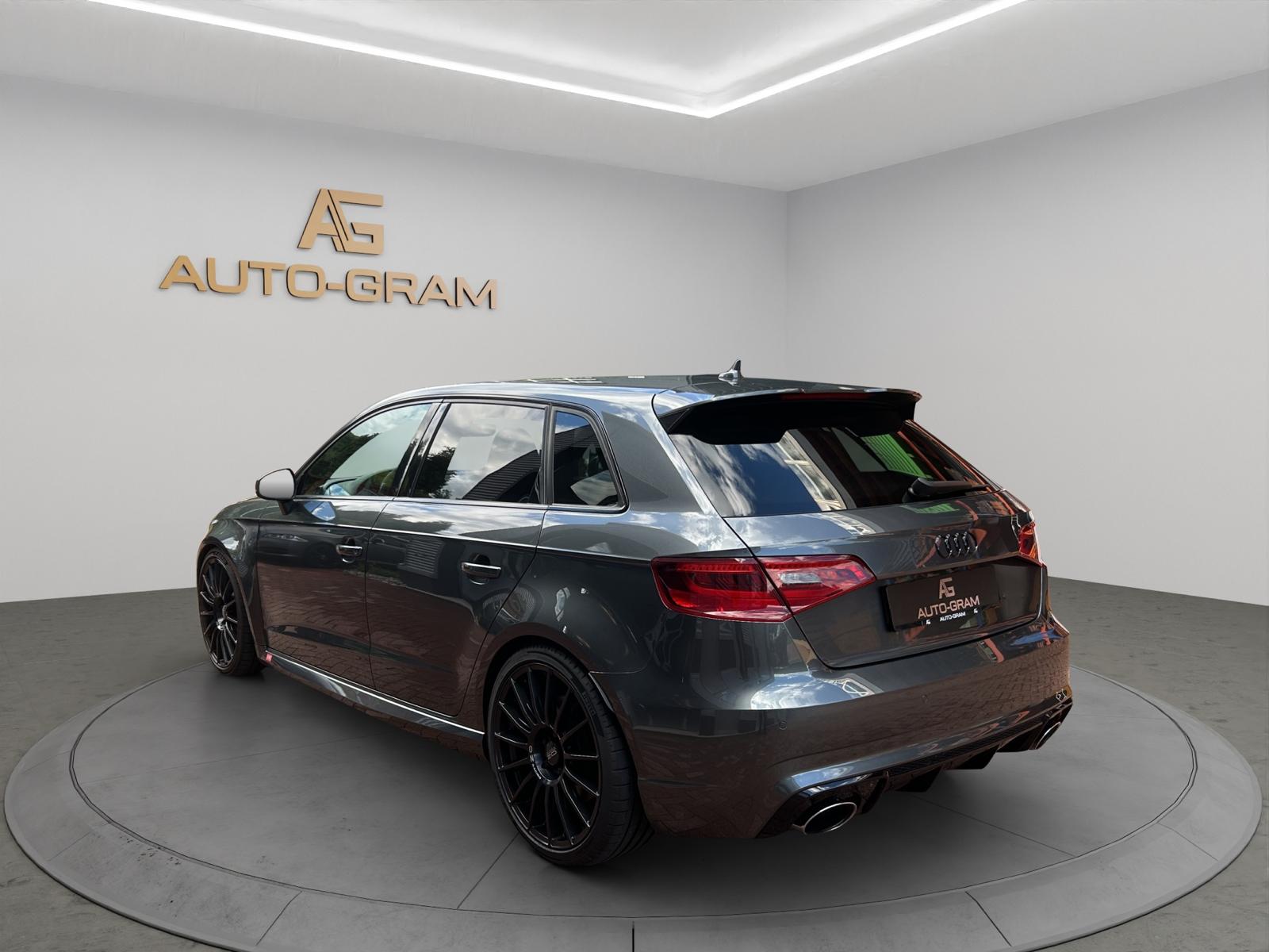 AUDI RS3 2.5 TSI quattro S-tronic-image-2