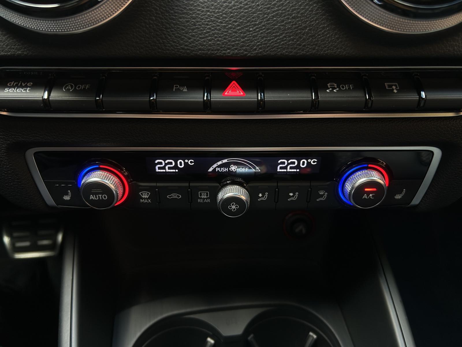 AUDI RS3 2.5 TSI quattro S-tronic-image-17