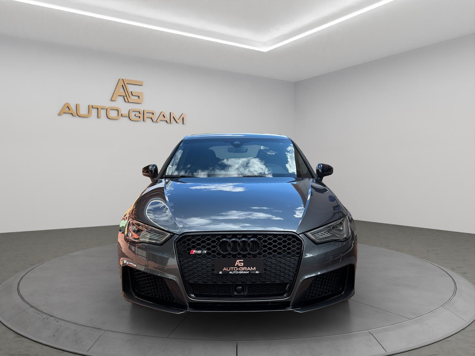 AUDI RS3 2.5 TSI quattro S-tronic-image-7