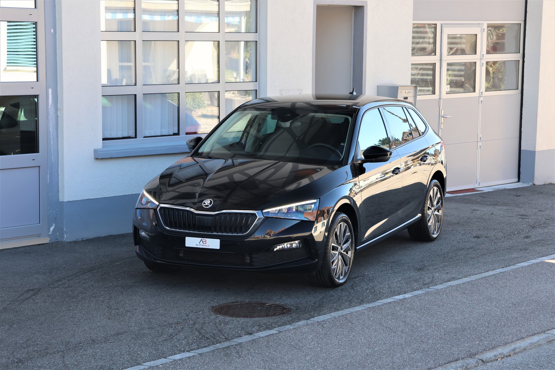 SKODA Scala 1.0 TSI Tour DSG (CH)-image-0