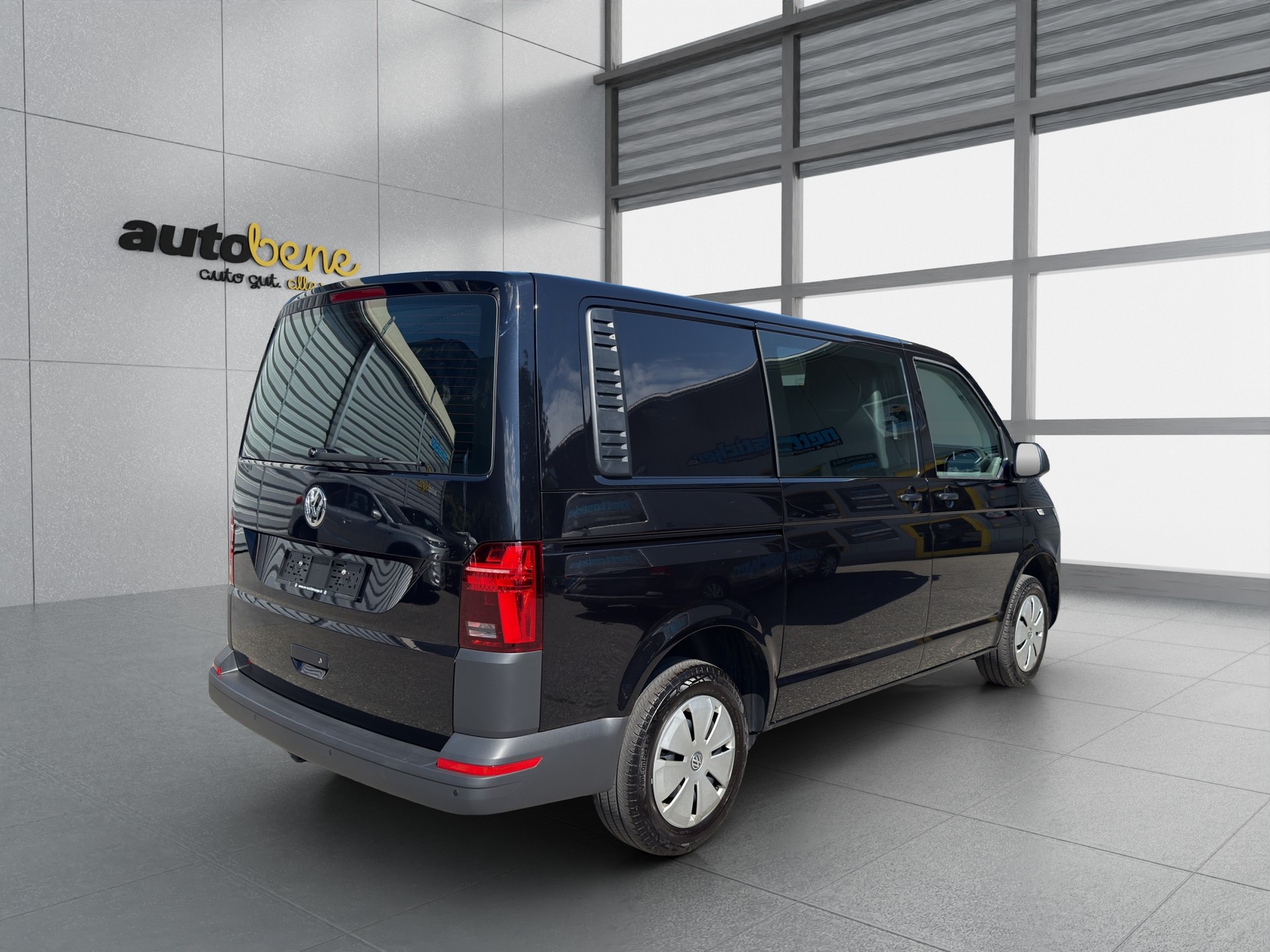 VW T6.1 2.0 TDI 4Motion DSG-image-4