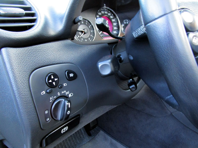 MERCEDES-BENZ CLK 320 Avantgarde Automatic-image-18