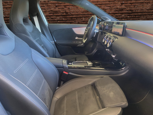 MERCEDES-BENZ A 220 4Matic 8G-DCT-image-11