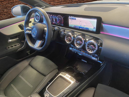 MERCEDES-BENZ A 220 4Matic 8G-DCT-image-14