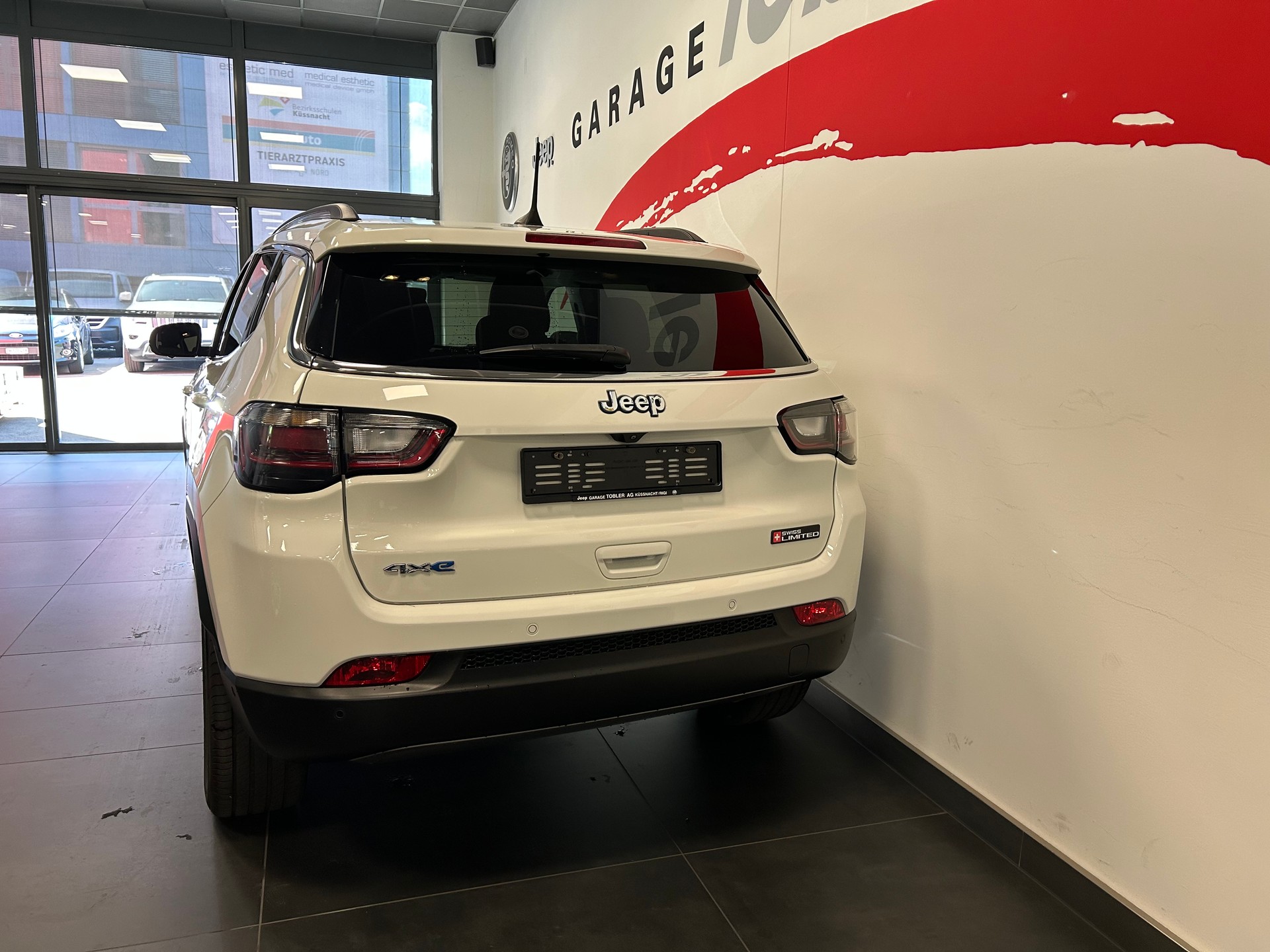 JEEP Compass 1.3 T PHEV Swiss Limited Plus AWD-image-15