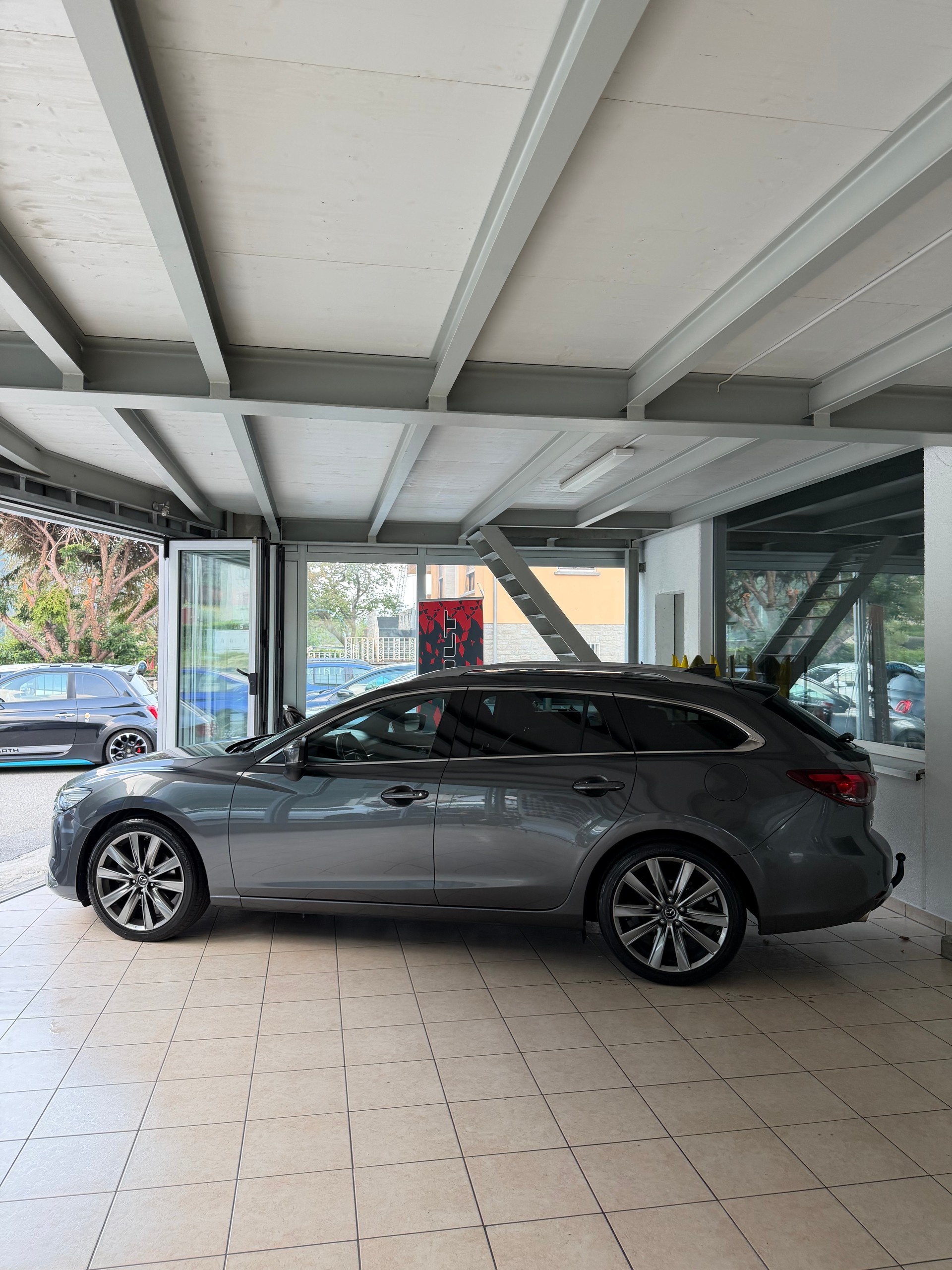 MAZDA 6 Sportwagon SKYACTIV-D 184 Revolution Automat AWD-image-2