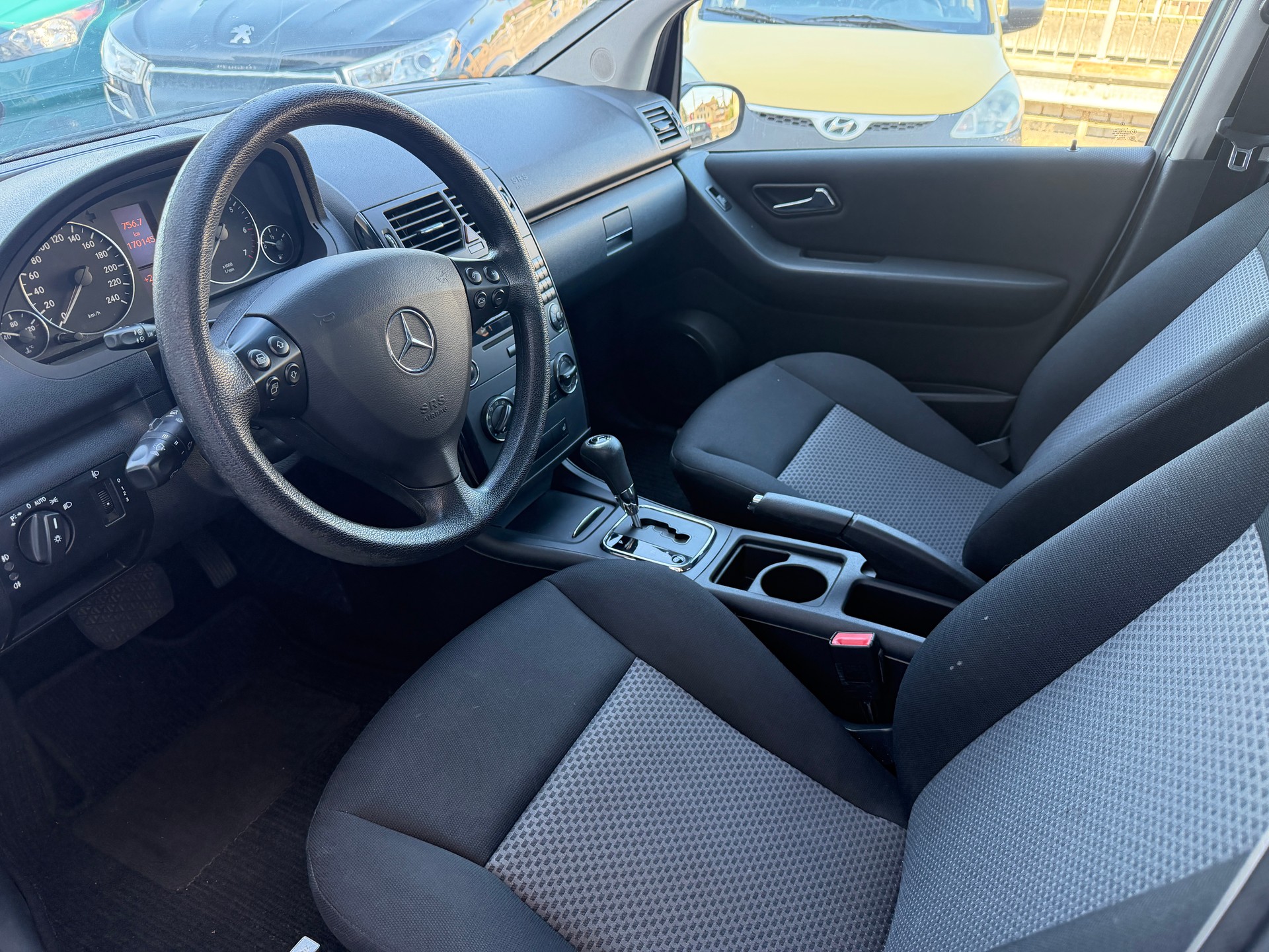MERCEDES-BENZ A 150 Classic Edition-image-4