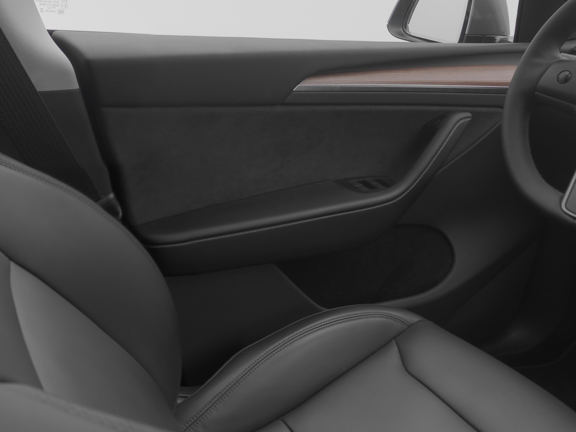 TESLA Model Y Performance-image-9