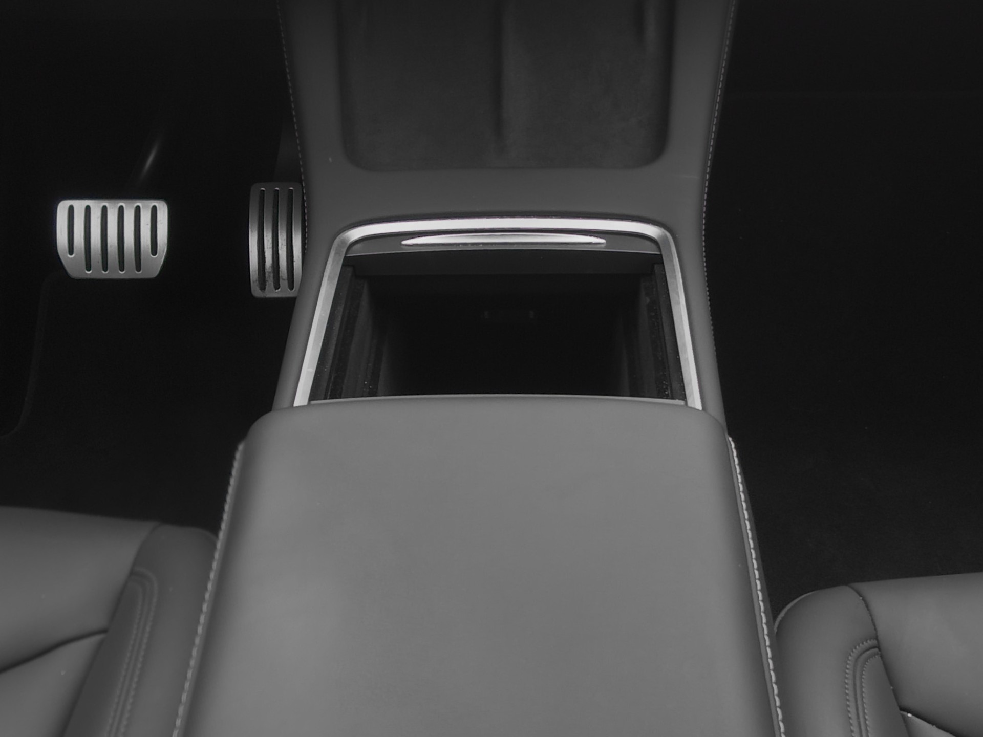 TESLA Model Y Performance-image-8