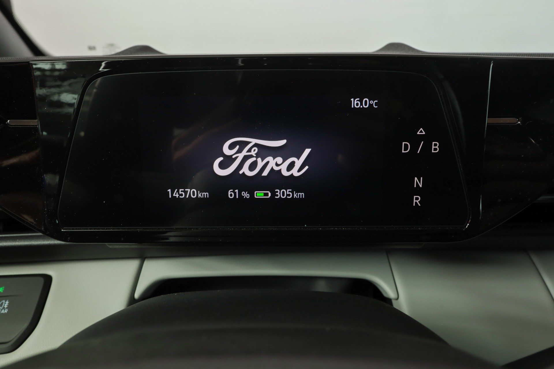 FORD Capri Elektro 77kWh Dual Extended Range Premium AWD Magnetic-image-15