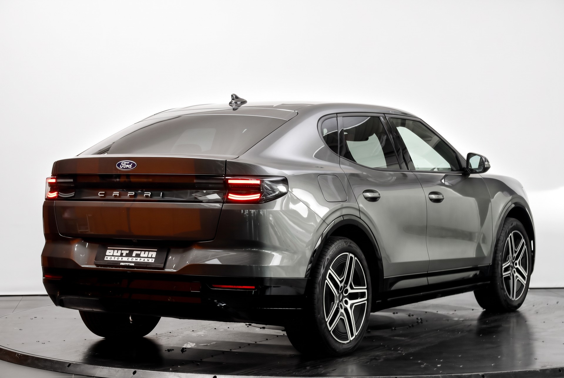 FORD Capri Elektro 77kWh Dual Extended Range Premium AWD Magnetic-image-8