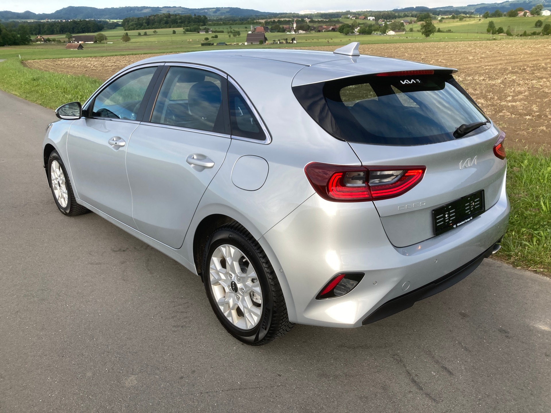 KIA Ceed 1.5 T-GDi MHEV Power DCT-image-3
