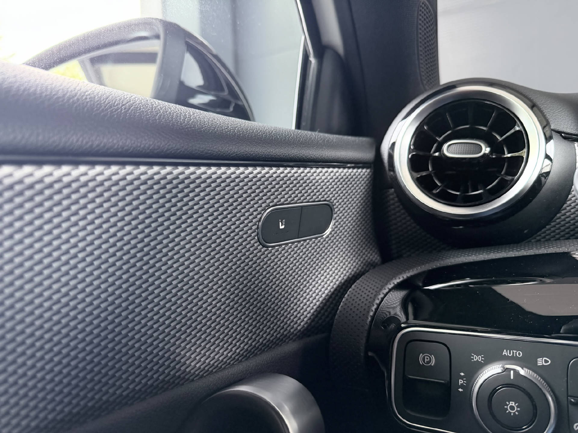 MERCEDES-BENZ A 180 Progressive-image-9