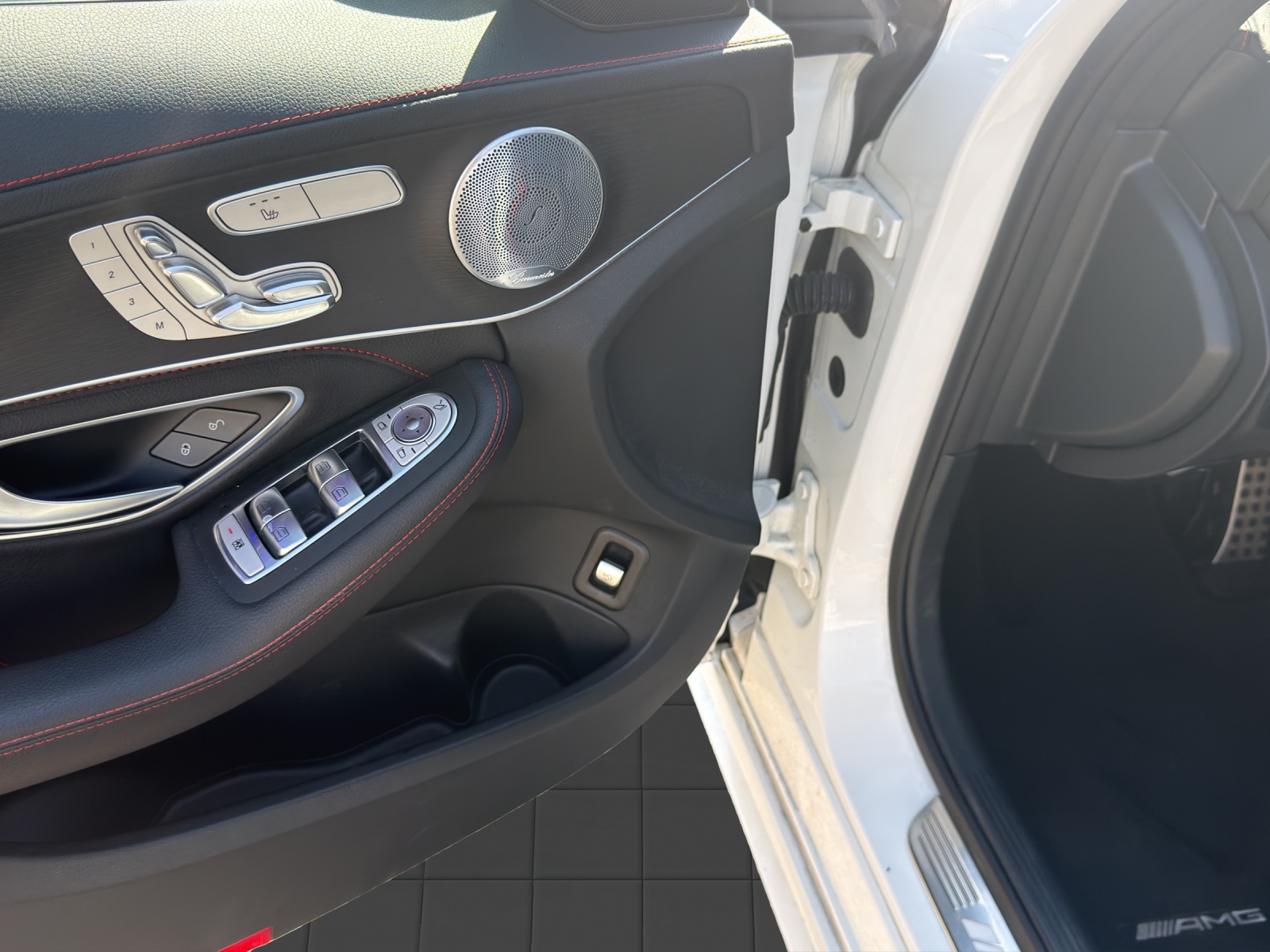 MERCEDES-BENZ C 43 AMG 4Matic 9G-Tronic-image-13